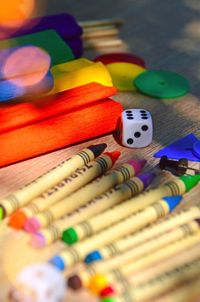 back-to-school, school, crayon, school supplies, pencils, paint, class, pencil, education, creative, color, learning, plastics, school starts, pen, pens, brush, child, academic year